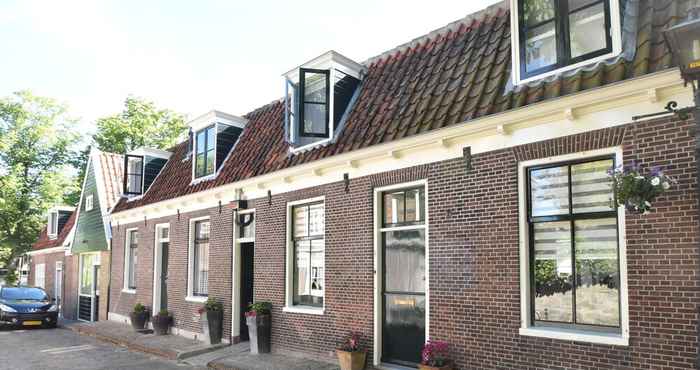 Lain-lain Comfy Holiday Home with Fenced Courtyard in Edam near Center