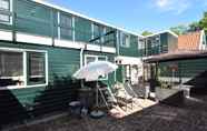 Khác 3 Comfy Holiday Home with Fenced Courtyard in Edam near Center