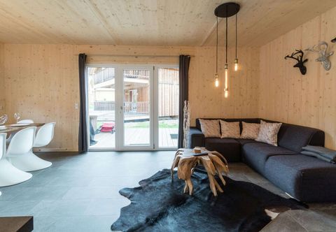 Others Cosy Chalet With hot tub