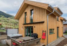 Others 2 Cosy Chalet With hot tub