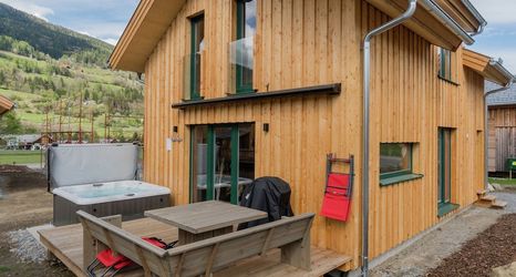 Others 2 Cosy Chalet With hot tub