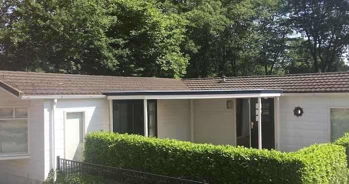 Others Stylish Chalet With a Dishwasher at the Bedafse Bergen