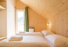 Others 4 Lavish Chalet in Sankt Georgen With Jacuzzi