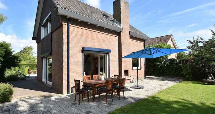 Others Cosy Holiday Home in Bruinisse With Private Garden