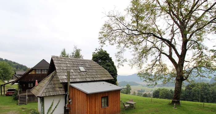 Others Cozy Holiday Home in Leibenfels With Barbecue