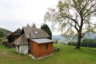 Others Cozy Holiday Home in Leibenfels With Barbecue