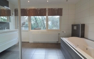 Lain-lain 7 Stunning Villa in Venhorst With Sauna