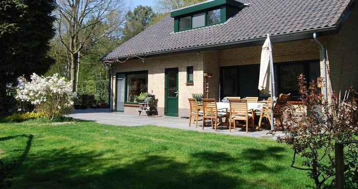 Khác Stunning Villa in Venhorst With Sauna