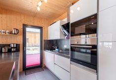 其他 7 Lovely Chalet With hot tub