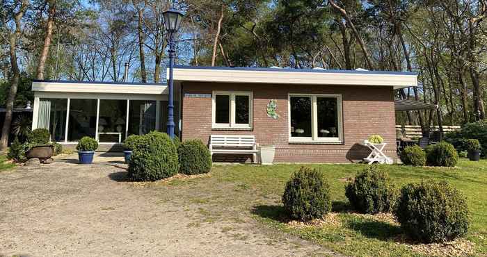 Lainnya Alluring Holiday Home in Reutum-Weerselo with Hot Tub