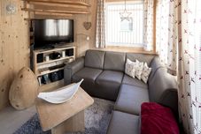 Others Chalet With Outdoor hot tub