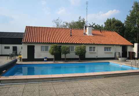 Others Cozy Holiday Home in Oisterwijk With Swimming Pool