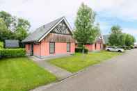 Lain-lain Comfortably Furnished Vacation Home at Slotermeer Lake