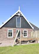 Imej utama Family Home in Rural Location near Coast of Noord-holland Province