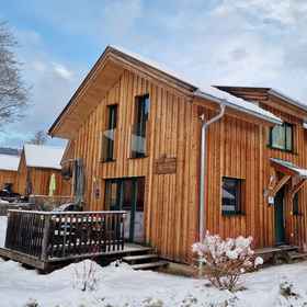 Primary image 1 ชาเล่ต์สไตลิชพร้อมซาวน่าอินฟราเรด, โรงแรม & ที่พัก Neumarkt in Steiermark