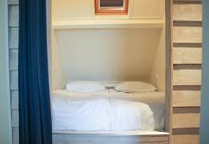 Lain-lain 3 Spacious Farmhouse with Barbecue near Veluwe