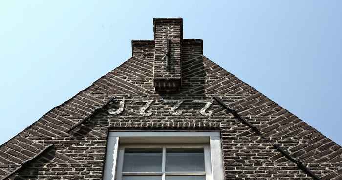 Others Listed 1777 Building With Whirlpool in Historical Enkhuizen