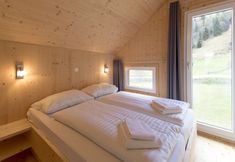 Others 2 Inviting Chalet With Whirlpool