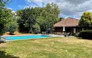 Lainnya 6 Magnificent Farmhouse in Sint Joost With Private Pool