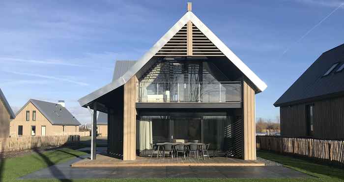 Lain-lain Modern Design Lodge Directly at the Water, in National Park