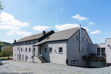 Others Group Escape in Mellier