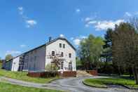 Others Beautiful Holiday Home in Mellier With Roofed Terrace