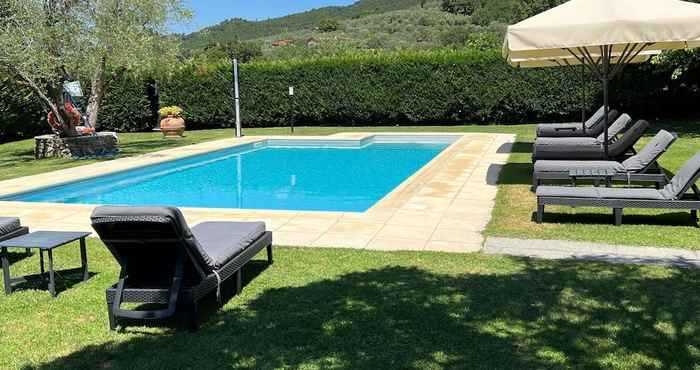 Others Lovely Villa in Loro Ciuffenna With Swimming Pool