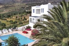 其他 Villa in Lefkogia Crete With Swimming Pool