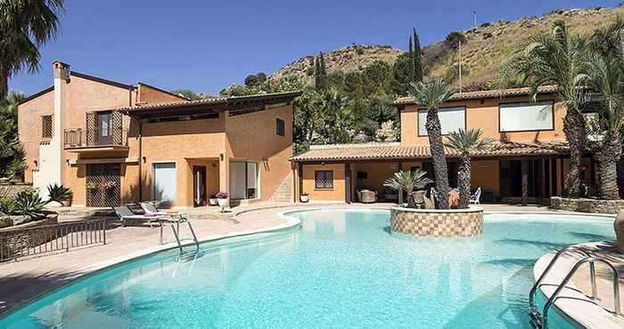 อื่นๆ Exclusive Luxury Villa in Agrigento with Private Pool, Hot Tub, BBQ