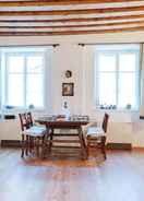 Imej utama Charming Renewed Apartment, pet Allowed, in the City Center of Brixen