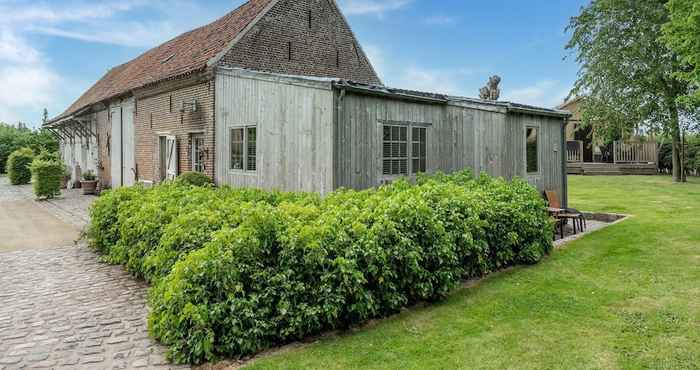 Lainnya Beautiful Farmhouse in Pittem With Garden