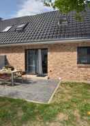 Imej utama Charming Holiday Home in Damshagen With Fireplace