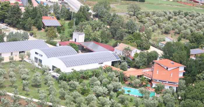 Others Inviting Holiday Home in Maida With Swimming Pool