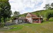 Lainnya 4 Spacious Holiday Home With Pool and Covered Terrace in the Bohemian Uplands