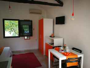 Lainnya 4 Cozy Holiday Home in Calabria With Garden