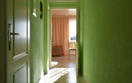 Others 4 Spacious Apartment in Brusow With Garden