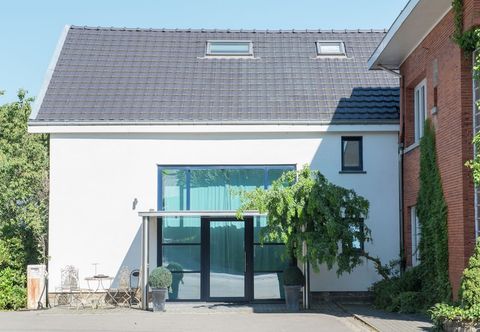 Khác Beautiful Loft in Stoumont With Sauna and Indoor Pool