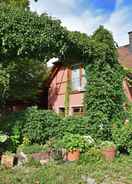 Imej utama Comfortable Apartment in Freiburg With Garden