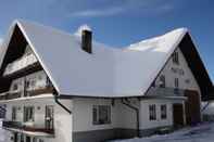 Lainnya Spacious Apartment in Wehrhalden near Cross Country Skiing