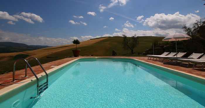 Others Cozy Farmhouse in Castel del Piano With Swimming Pool