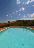 Imej utama Cozy Farmhouse in Castel del Piano With Swimming Pool
