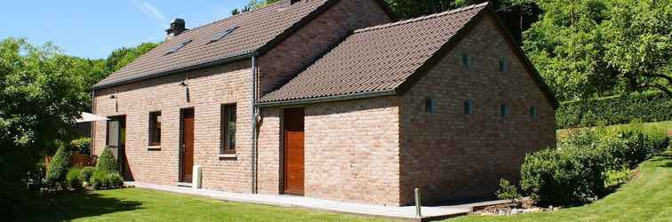 Lain-lain Modern Holiday Home in Stavelot With Fireplace