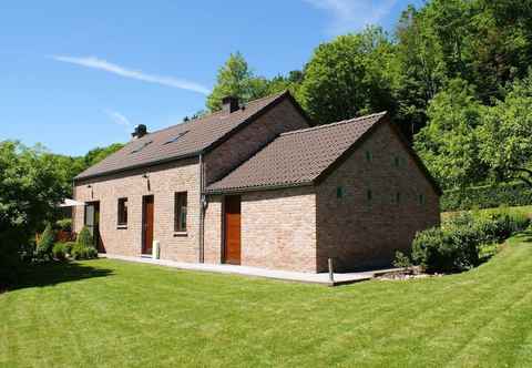 Others Modern Holiday Home in Stavelot With Fireplace