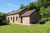 Lain-lain Modern Holiday Home in Stavelot With Fireplace