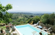 อื่นๆ 7 Lush Holiday Home in Tavarnelle Val di Pesa With Shared Pool