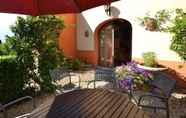 Lain-lain 5 Lush Holiday Home in Tavarnelle Val di Pesa With Shared Pool