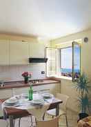 Dapur peribadi Cozy Holiday Home in Tortoreto near Sea