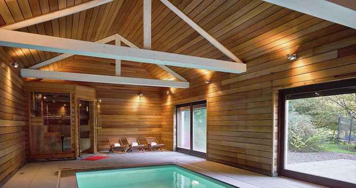 Lainnya Luxurious Villa in Stoumont With Sauna