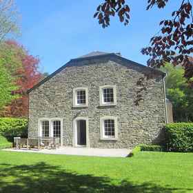 Primary image1Spacious Family Villa, Offagne,Arrondissement de Neufchâteau飯店