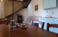 Lainnya 3 Holiday Home in Canossa With Swimming Pool, Garden, Barbecue